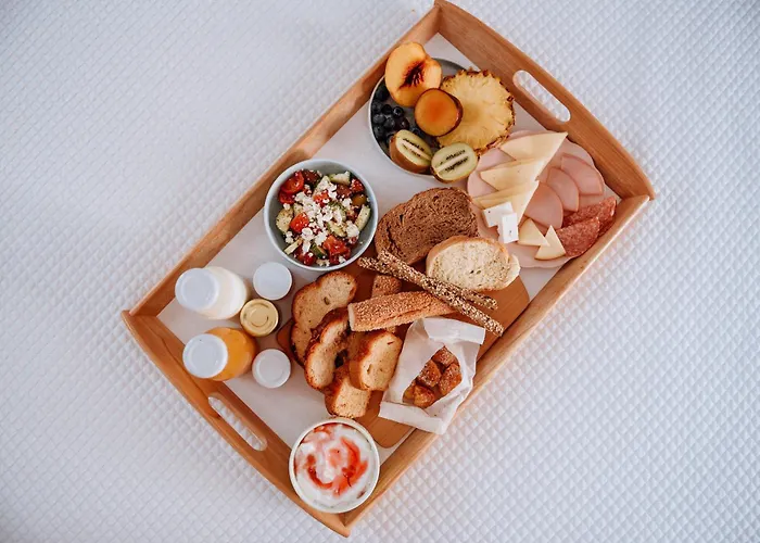 The Caravan * Salonic