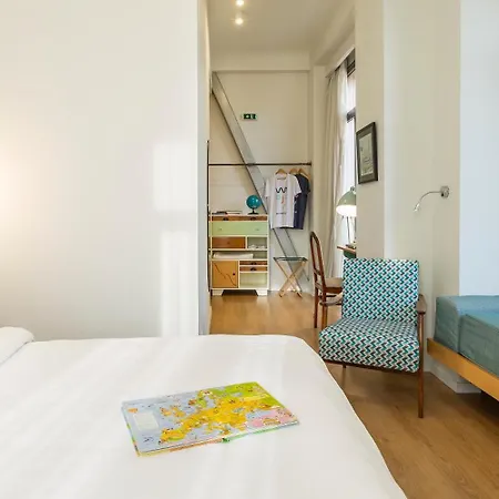 아파트 The Caravan *