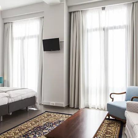 아파트 The Caravan *